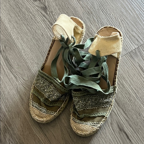 Shoes - Green Lace-Up Espadrille Sandals